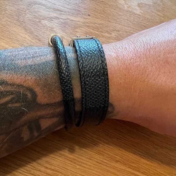 LOUIS VUITTON BRACELET - Picture 9 of 9